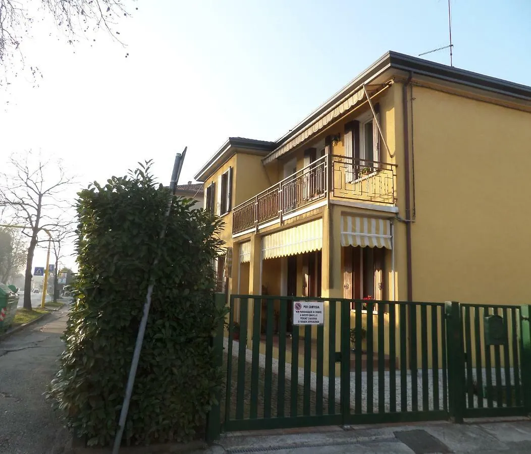 La Casa Di Rita Apartment Mestre 0*,  Italy